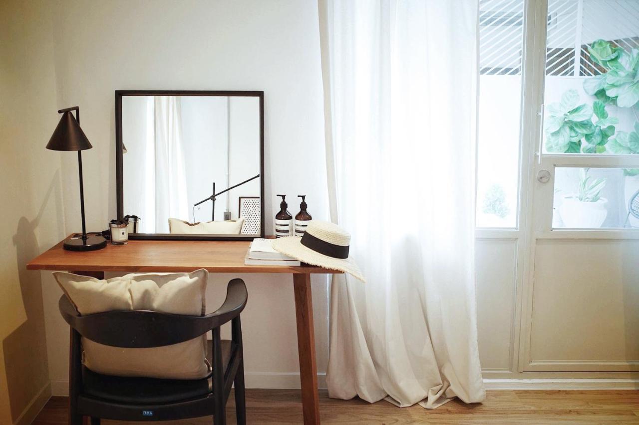 Aridom Designer Loft House Villa Bangkok Bagian luar foto
