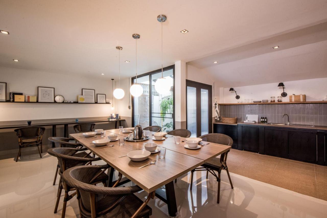 Aridom Designer Loft House Villa Bangkok Bagian luar foto